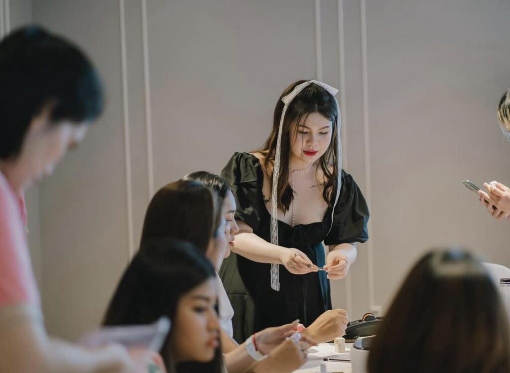 เรียนทำเล็บ